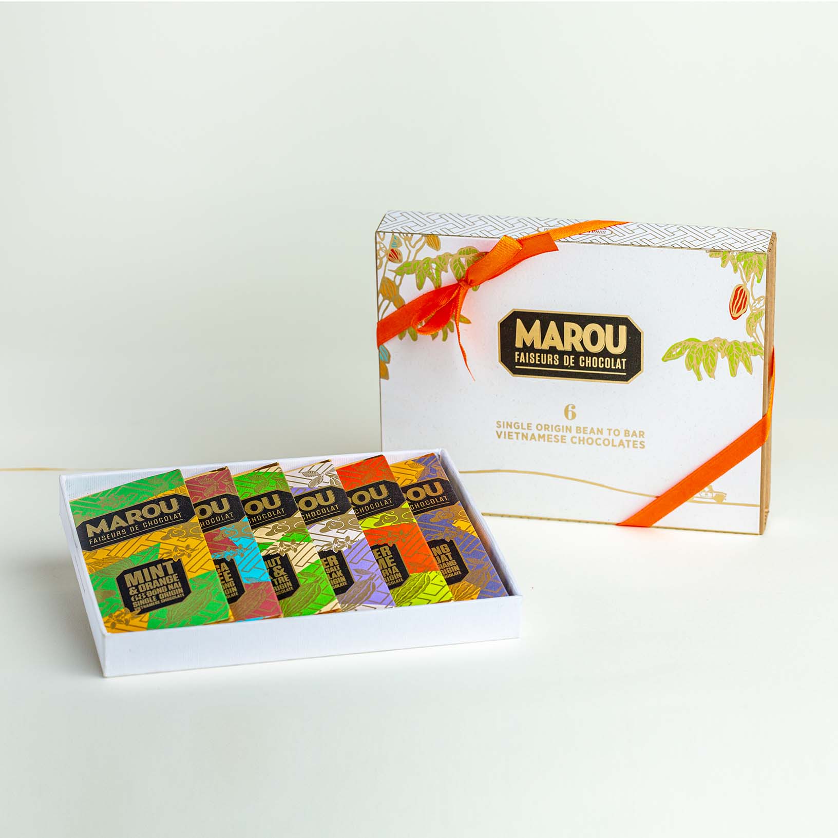 PEANUT PRALINÉ & CHOCOLATE MOONCAKE - SOLO DELIGHT - Product - Maison Marou